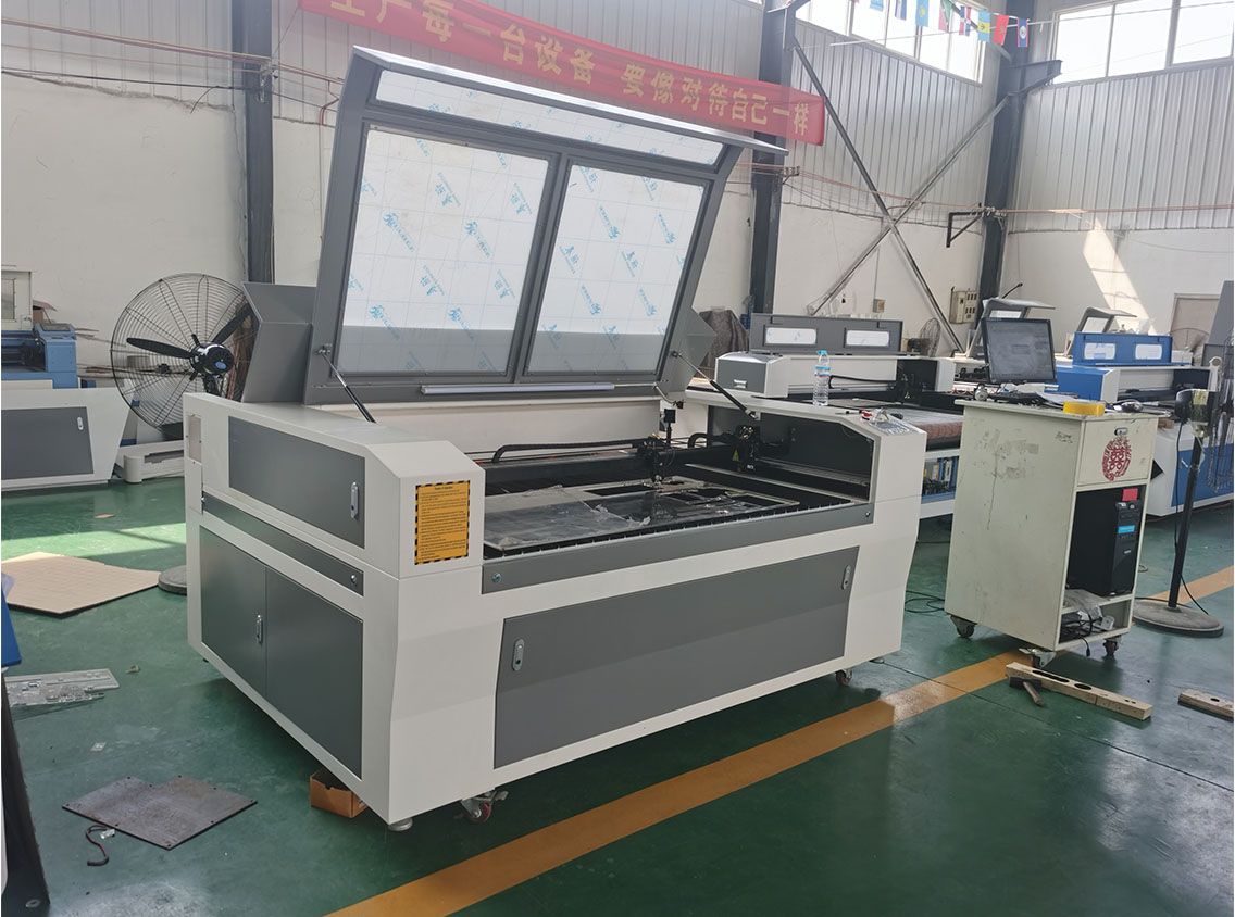 FLC1610D laser cutting machine