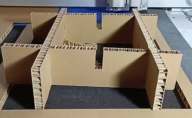 Carton Corrugated cardboard box making